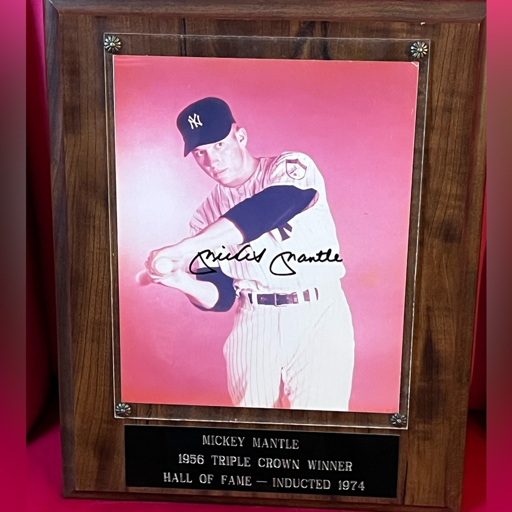 ⚾️MICKEY MANTLE SIGNED COLLECTIBLE⚾️